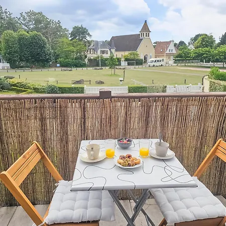 F2 Cosy Avec Balcon Apartmán *